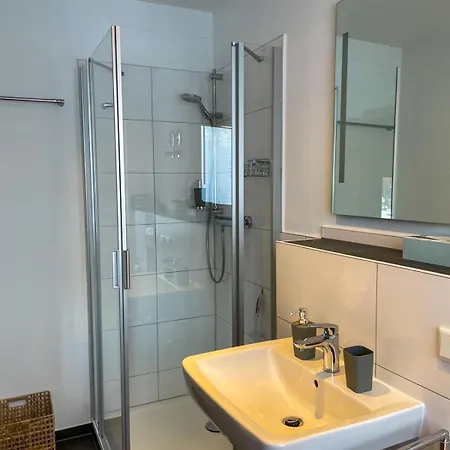 Apartmán Mama-apartments - Haus Martina Im Herzen Der Rhoen - 3 Einzelbuchbare Moderne Fuer 2-8 Personen, Terrasse, Balkon, Garten, Und E-bike Keller, Lounge, Freies Wlan, Familienfreundlich Poppenhausen