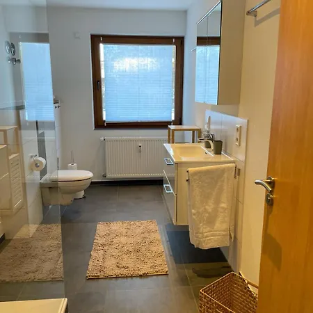 Mama-apartments - Haus Martina Im Herzen Der Rhoen - 3 Einzelbuchbare Moderne Fuer 2-8 Personen, Terrasse, Balkon, Garten, Und E-bike Keller, Lounge, Freies Wlan, Familienfreundlich Apartmán