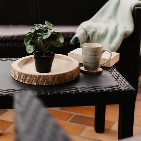 Appartement Mama-apartments - Haus Martina Im Herzen Der Rhoen - 3 Einzelbuchbare Moderne Fuer 2-8 Personen, Terrasse, Balkon, Garten, Und E-bike Keller, Lounge, Freies Wlan, Familienfreundlich Poppenhausen