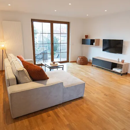 Mama-apartments - Haus Martina Im Herzen Der Rhoen - 3 Einzelbuchbare Moderne Fuer 2-8 Personen, Terrasse, Balkon, Garten, Und E-bike Keller, Lounge, Freies Wlan, Familienfreundlich *