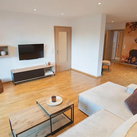 Mama-apartments - Haus Martina Im Herzen Der Rhoen - 3 Einzelbuchbare Moderne Fuer 2-8 Personen, Terrasse, Balkon, Garten, Und E-bike Keller, Lounge, Freies Wlan, Familienfreundlich Appartement