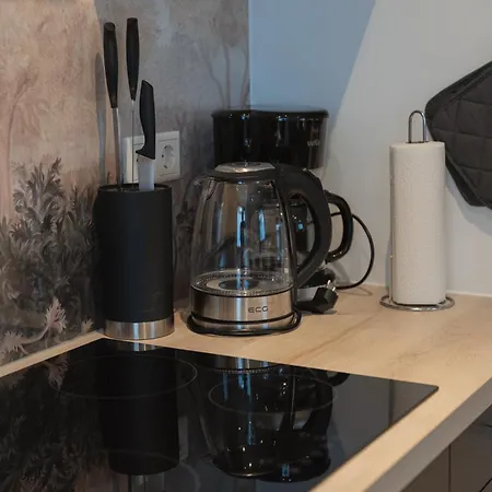 Mama-apartments - Haus Martina Im Herzen Der Rhoen - 3 Einzelbuchbare Moderne Fuer 2-8 Personen, Terrasse, Balkon, Garten, Und E-bike Keller, Lounge, Freies Wlan, Familienfreundlich Appartement *
