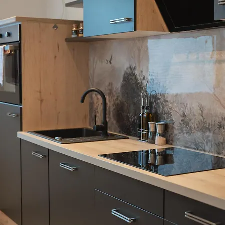 Mama-apartments - Haus Martina Im Herzen Der Rhoen - 3 Einzelbuchbare Moderne Fuer 2-8 Personen, Terrasse, Balkon, Garten, Und E-bike Keller, Lounge, Freies Wlan, Familienfreundlich Appartement Poppenhausen
