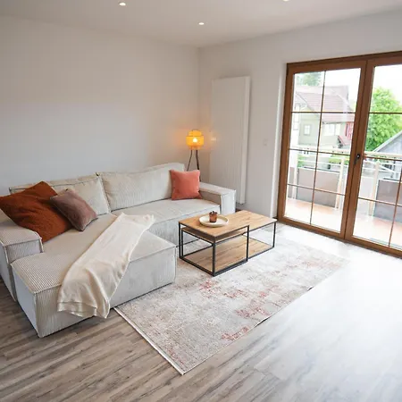 Mama-apartments - Haus Martina Im Herzen Der Rhoen - 3 Einzelbuchbare Moderne Fuer 2-8 Personen, Terrasse, Balkon, Garten, Und E-bike Keller, Lounge, Freies Wlan, Familienfreundlich Appartement Poppenhausen