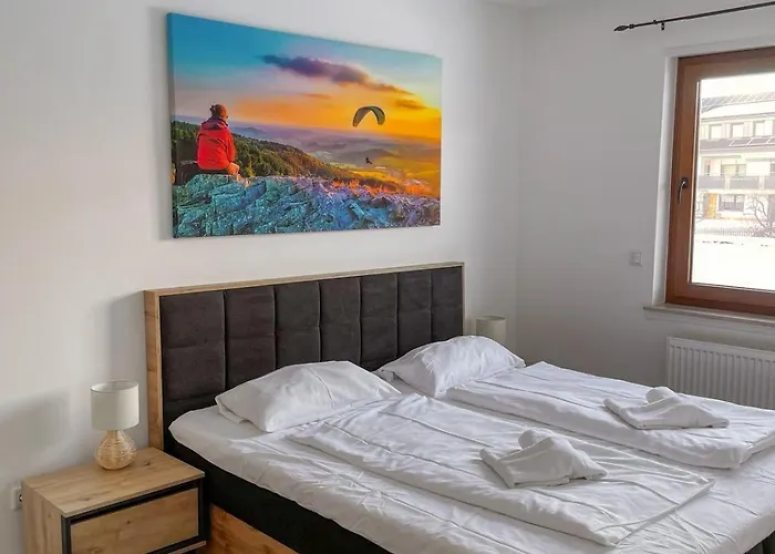 Mama-apartments - Haus Martina Im Herzen Der Rhoen - 3 Einzelbuchbare Moderne Fuer 2-8 Personen, Terrasse, Balkon, Garten, Und E-bike Keller, Lounge, Freies Wlan, Familienfreundlich Poppenhausen