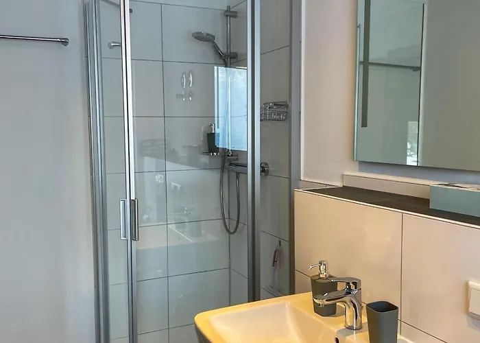 아파트 Mama-apartments - Haus Martina Im Herzen Der Rhoen - 3 Einzelbuchbare Moderne Fuer 2-8 Personen, Terrasse, Balkon, Garten, Und E-bike Keller, Lounge, Freies Wlan, Familienfreundlich 포펜하우젠