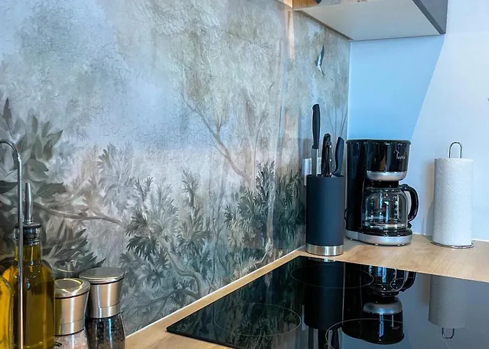 Mama-apartments - Haus Martina Im Herzen Der Rhoen - 3 Einzelbuchbare Moderne Fuer 2-8 Personen, Terrasse, Balkon, Garten, Und E-bike Keller, Lounge, Freies Wlan, Familienfreundlich 아파트 *