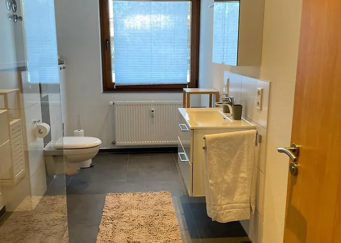 Mama-apartments - Haus Martina Im Herzen Der Rhoen - 3 Einzelbuchbare Moderne Fuer 2-8 Personen, Terrasse, Balkon, Garten, Und E-bike Keller, Lounge, Freies Wlan, Familienfreundlich Apartamento