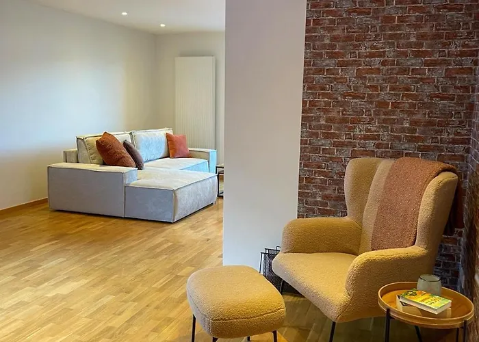 Mama-apartments - Haus Martina Im Herzen Der Rhoen - 3 Einzelbuchbare Moderne Fuer 2-8 Personen, Terrasse, Balkon, Garten, Und E-bike Keller, Lounge, Freies Wlan, Familienfreundlich 아파트 포펜하우젠